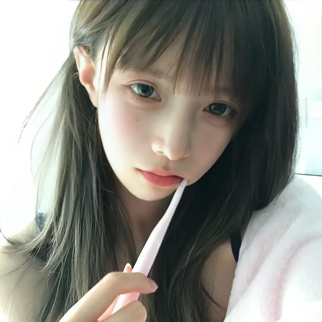五个相扑的少年